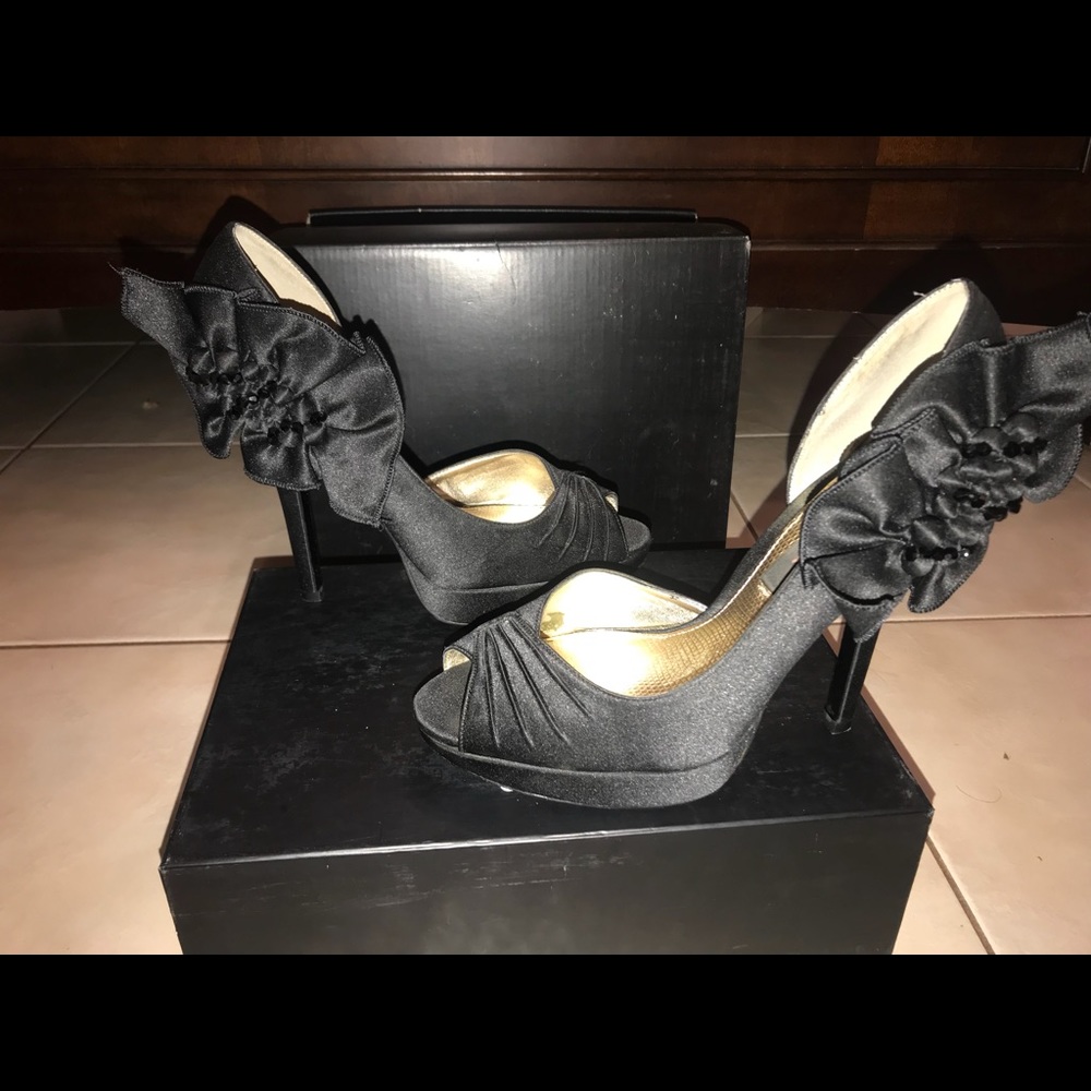 Nina “Neva Black Luster” heels